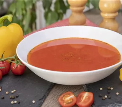 Aromatische Tomatensuppe mit Paprika Aromatische Tomatensuppe mit Paprika